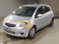 2005 Toyota Vitz