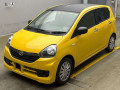 2016 Daihatsu Mira es