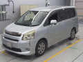 2008 Toyota Noah