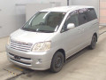 2002 Toyota Noah