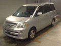 2006 Toyota Noah