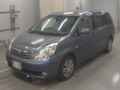 2004 Toyota Isis