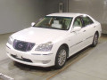 2004 Toyota Crown Majesta
