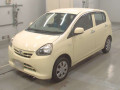 2013 Daihatsu Mira e:S