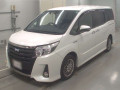 2016 Toyota Noah