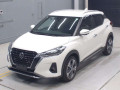 2020 Nissan KIX