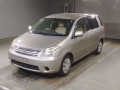 2003 Toyota Raum