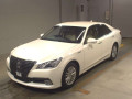 2013 Toyota Crown Hybrid