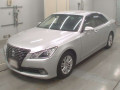2013 Toyota Crown Hybrid
