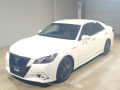 2014 Toyota Crown Hybrid