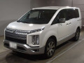 2019 Mitsubishi Delica D5