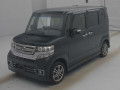 2017 Honda N-BOX CUSTOM