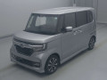 2019 Honda N-BOX CUSTOM