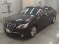 2014 Toyota Crown Hybrid