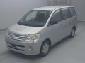 2002 Toyota Noah