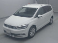 2017 Volkswagen Golf Touran