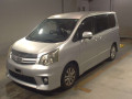 2010 Toyota Noah