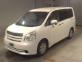 2010 Toyota Noah