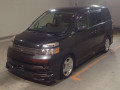 2004 Toyota Voxy