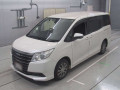 2014 Toyota Noah