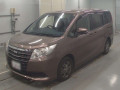 2014 Toyota Noah