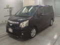 2013 Toyota Noah