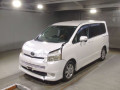 2009 Toyota Voxy