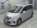 2013 Honda Freed hybrid