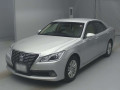 2014 Toyota Crown Hybrid