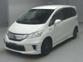 2013 Honda Freed hybrid