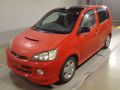 2001 Daihatsu YRV
