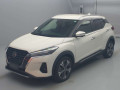 2021 Nissan KIX