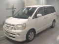 2007 Toyota Noah
