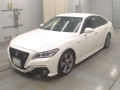 2019 Toyota Crown Hybrid