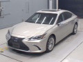 2019 Lexus ES