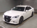 2013 Toyota Crown Hybrid