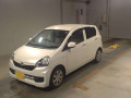 2016 Daihatsu Mira e:S