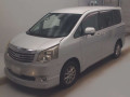2008 Toyota Noah