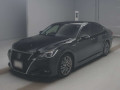 2016 Toyota Crown Hybrid