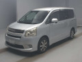 2008 Toyota Noah