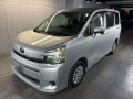 2011 Toyota Voxy