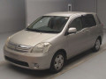 2003 Toyota Raum