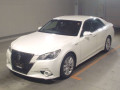 2013 Toyota Crown Hybrid