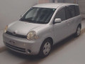 2004 Toyota Sienta