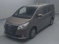 2015 Toyota Noah