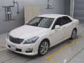 2010 Toyota Crown Hybrid