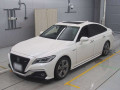 2019 Toyota Crown Hybrid