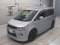 2009 Mitsubishi Delica D5