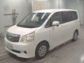 2010 Toyota Noah