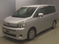 2013 Toyota Voxy